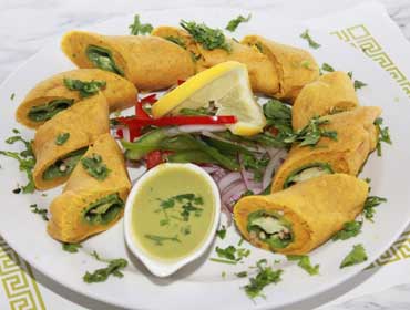 Cut Mirchi Bajji